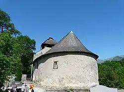 Le chevet de l'égliseSaint-Vincent de Silhen.