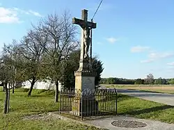 Calvaire en grès et fer forgé (1928) de Bœsenbiesen.