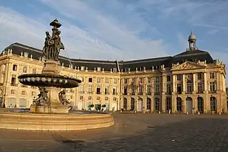Place de la Bourse à Bordeaux (1735-1755), dessinée par Jacques Gabriel.