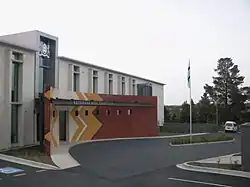 Haute commission à Canberra.