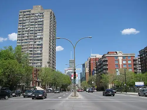 Description de l'image Boulevard_Rene_Levesque.JPG.