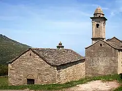 Chapelle Notre-Dame-des-Neiges et l'église Santa Maria Assunta.