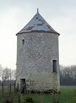 Le moulin à vent (ancien).