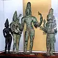 Groupe du mariage de Shiva et Parvati. Vishnu. Temple de Tiruvenkadu, (vers 1012). Bronze, (Shiva, H : 95 cm). Tanjavur Art Gallery, Tanjore.