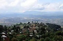 Vue des hautes collines de la ville de Butembo (2014)