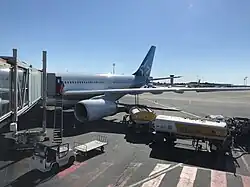 Activité Long-courrier: Airbus A330  C-GITS d'Air Transat à Nantes.
