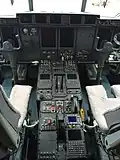 Cockpit d'un CC-130J de l'escadron 436.