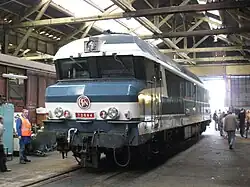 SNCF CC 72084 en livrée bleue.