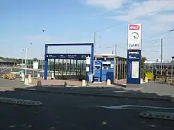 Entrée annexe, côté parco-train, avant sa reconstruction.