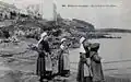Bretonnes sur la cale de Port Manec'h en 1913.