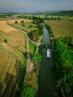Vue aérienne aux alentours de Chateauneuf.
