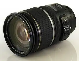 Image illustrative de l’article Canon EF-S 17-55mm