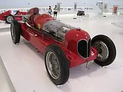 Photographie d'une Alfa Romeo 16C Bi-moteur.