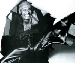 Description de l'image Carl Douglas (1974).png.