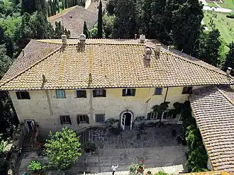 La villa.