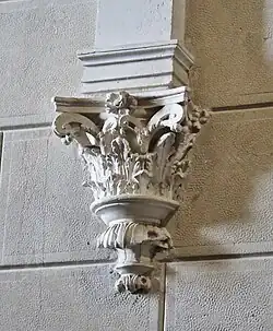 Nicolas Bachelier s'inspire de gravures de Sagredo pour les chapiteaux corinthiens du château de Castelnau-d'Estrétefonds.