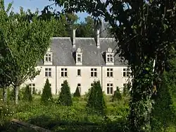 Château de Castelnau, côté droit, Brouillamnon, commune de Plou.
