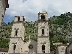 La cathédrale Saint-Tryphon de Kotor (IXe&nbsp;siècle, Monténégro).