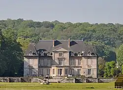 Façade du château.
