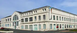 Le Musée auto, moto, vélo dans l'ancienne manufacture d'armes.