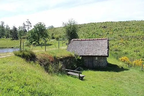 Le moulin de Chadebec du XIIe&nbsp;siècle.