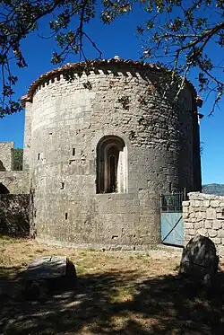 L'abside vue de face .