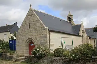 Chapelle de Locmaria de Nostang : vue extérieure d'ensemble.