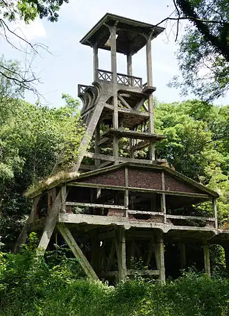 Puits de Sauwartan à Dour, totalement construit en béton.