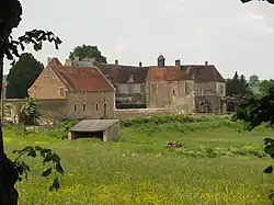 Le château de Lys.