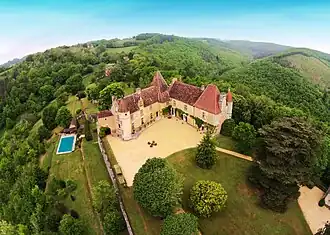 Vue aérienne du château de Monsec côté parc.