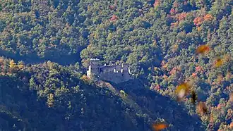 Flanc est de la forteresse dominant l'Aude.