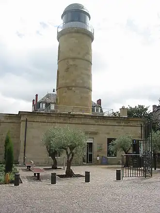 L'office de tourisme de Brive, installé dans l'ancien château d'eau.