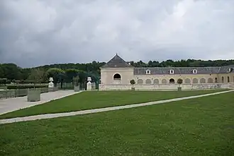 Les écuries du marquis de Louvois (XVIIe siècle).