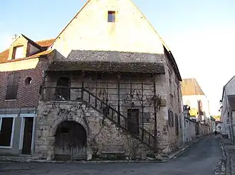 Ancien grenier à sel de la ville.