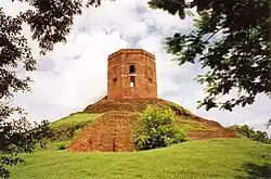 Le Chaukhandî Stūpa.