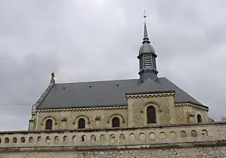 Façade sud de l'église.