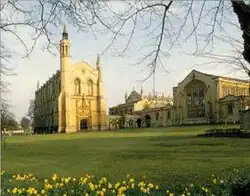 Photo en couleur d'un collège anglais