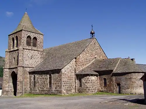 Église Saint-Léger de Cheylade (Cantal).