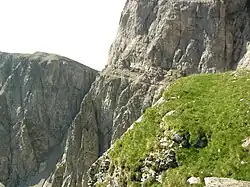 Vire du cirque de Barrosa dans la falaise sud
