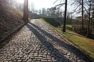 Sentier de balade du site de la citadelle de Namur.