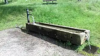 Fontaine-abreuvoir de la source Climbronn.