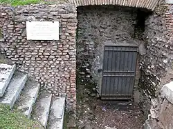 Entrée de la Cloaca Maxima sur le Forum.