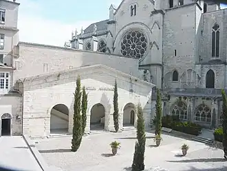 Cour d'honneur de la faculté de médecine de Montpellier.