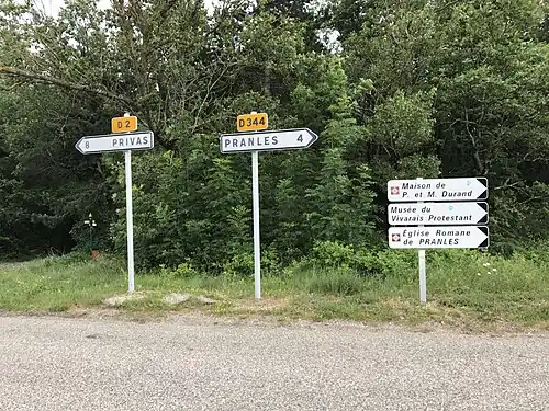 Signalétique au col.