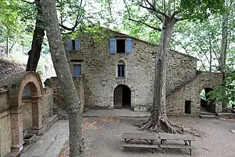 L’ermitage Notre-Dame de consolation : vue extérieure.