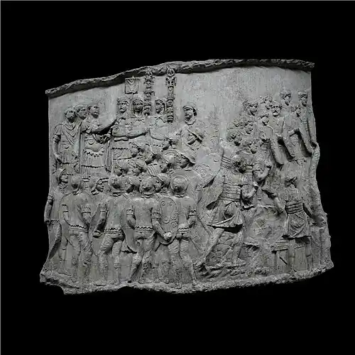 Harangue des troupes romaines par Trajan.