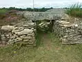 Entrée du dolmen.