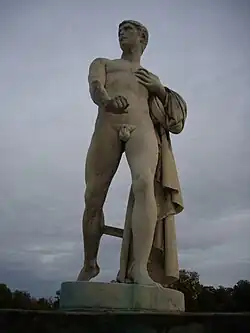 Mucius Scaevola (1846), parc du palais de Compiègne.