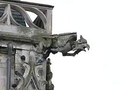 L'une des gargouilles du clocher de l'église Saint-Antoine.