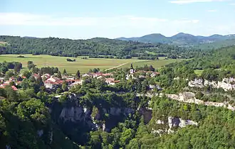Paysage typique du Revermont à Corveissiat, au centre-nord.